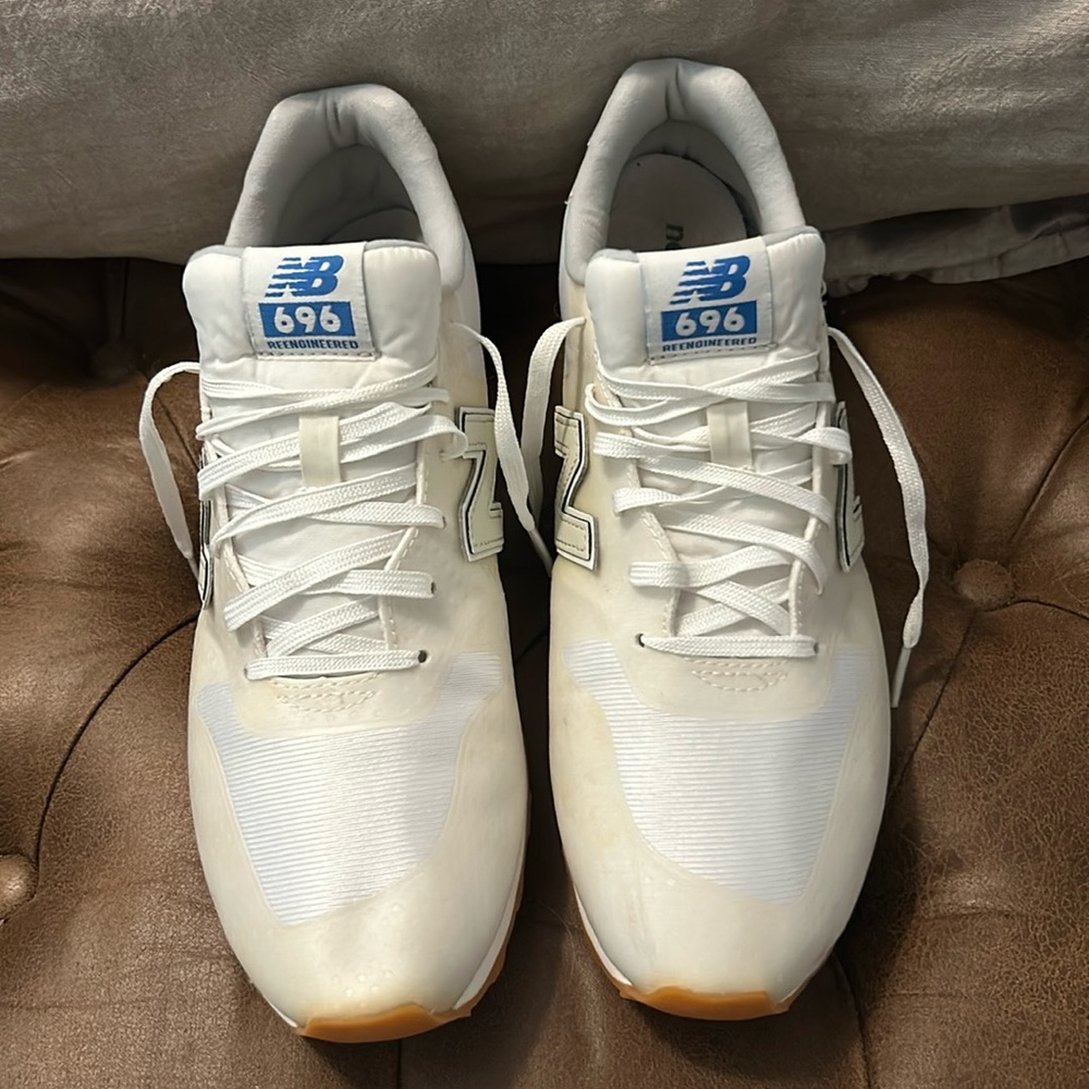 New Balance 696. Size 9